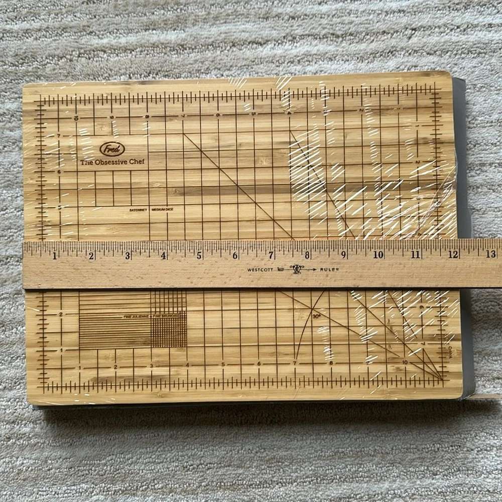 Fred OBSESSIVE CHEF Cutting Board Bamboo Cutting Board 9” x 12”